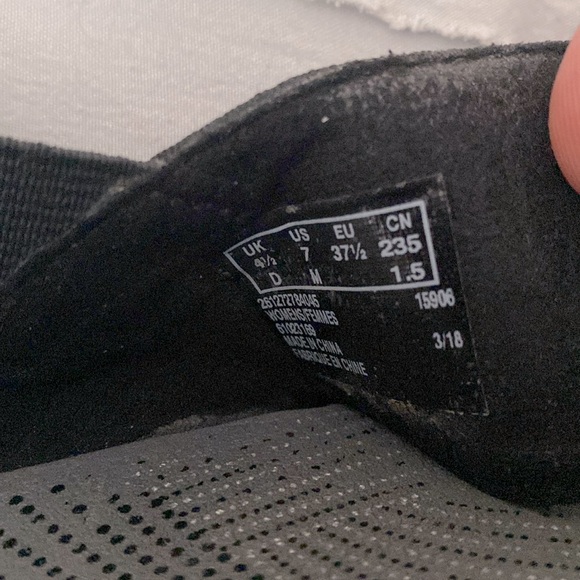 Clarks Cloudsteppers Arla Kaydin Sandals Women Sz 7 Black Cross Strap Slingback - Picture 2 of 6